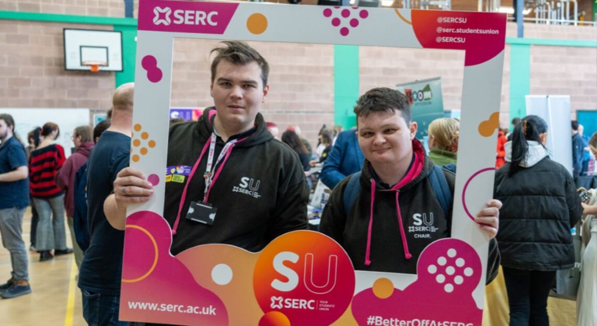 Picture of students and exhibitors at the SERC Freshers Fair