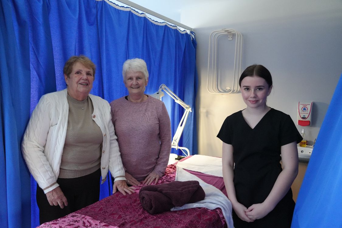 Grandmothers, Minnie Ogle (Drumaness) and  Hazel Gibson (Killyleagh) book in  for a treatment at SERC’s Feel Good, Look Good wellbeing session for staff, family and friends.  Also supporting  granddaughter Leah Cash, Level 2 Beauty Therapy, who is gaining experience dealing with clients.