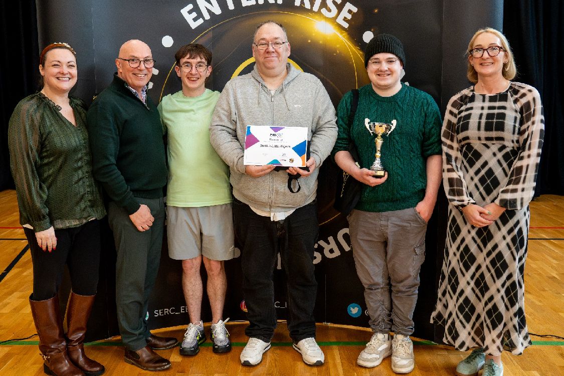 Katie Matthews-Furphy, The Mind Tribe UK, Irvine Abraham, Above Ground Level  and (far right) Bronagh Ward, Royal Academy of Engineering with Joint Runners Up of the SERC PBL X 2026 Competition for their Santa’s Little Helpers project, Lewis Nickell, Peter Church and Ben Hartley.  