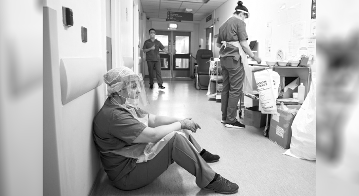 A Level 3 Creative Media student at SERC’s Bangor Campus has been making history with his photographs which capture working on the frontline of the coronavirus pandemic at the Ulster Hospital over the past year.