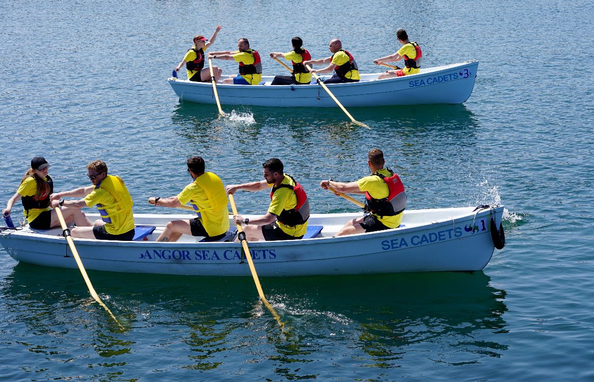 SERC Students and Staff participating in the rowing race.